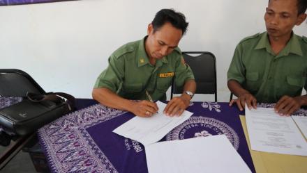 Penandatanganan Naskah Perjanjian Hibah 